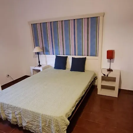 Panoramic Ground Floor Frontbeach Balcony3bedrooms * פורטימאו