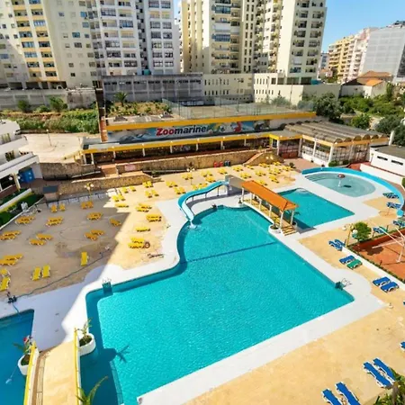 Panoramic Ground Floor Frontbeach Balcony3bedrooms פורטימאו